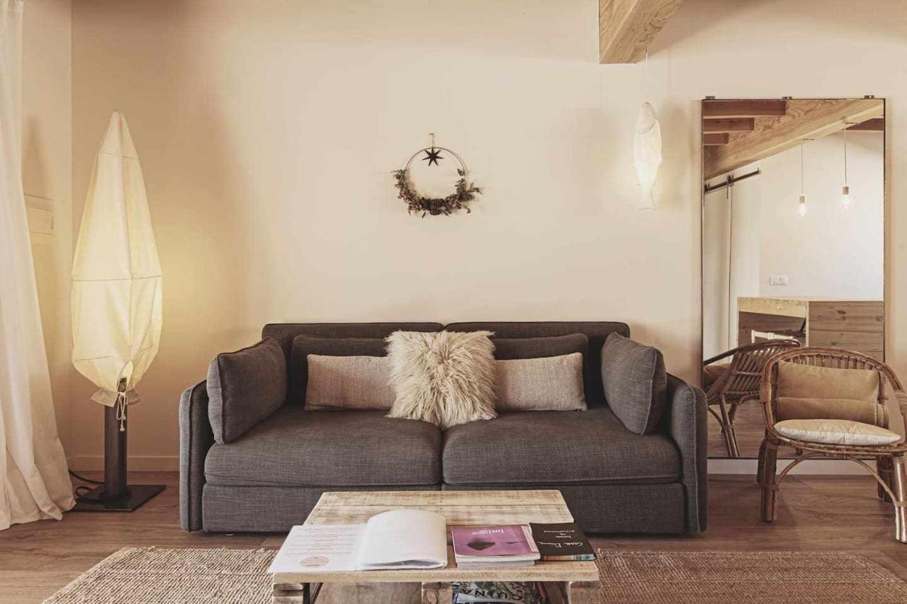 Casa Diana - B - By Lohodihomes Sant Jordi Desvalls Екстериор снимка