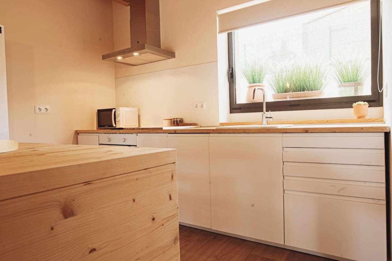 Casa Diana - B - By Lohodihomes Sant Jordi Desvalls Екстериор снимка
