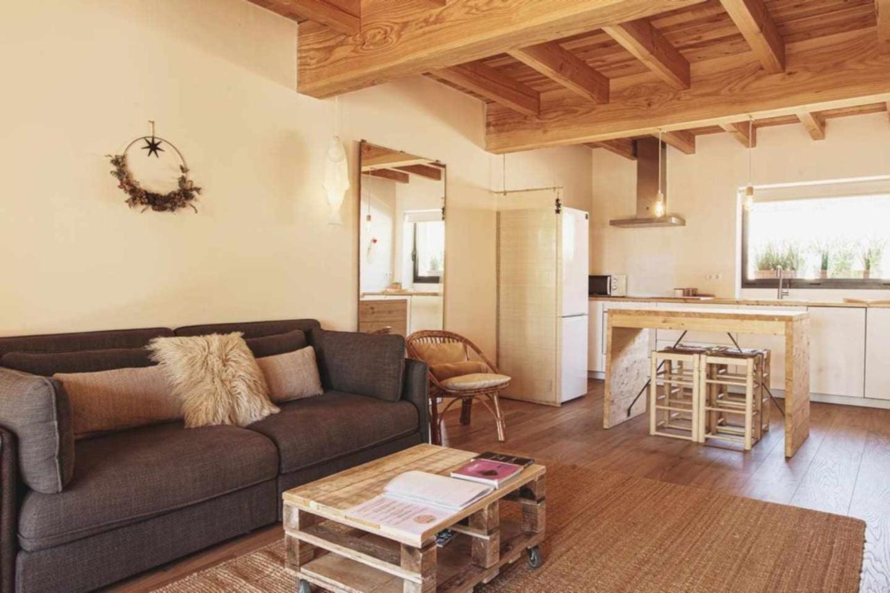 Casa Diana - B - By Lohodihomes Sant Jordi Desvalls Екстериор снимка
