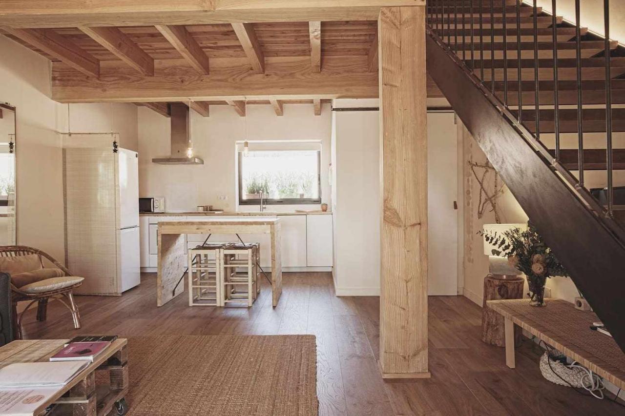 Casa Diana - B - By Lohodihomes Sant Jordi Desvalls Екстериор снимка